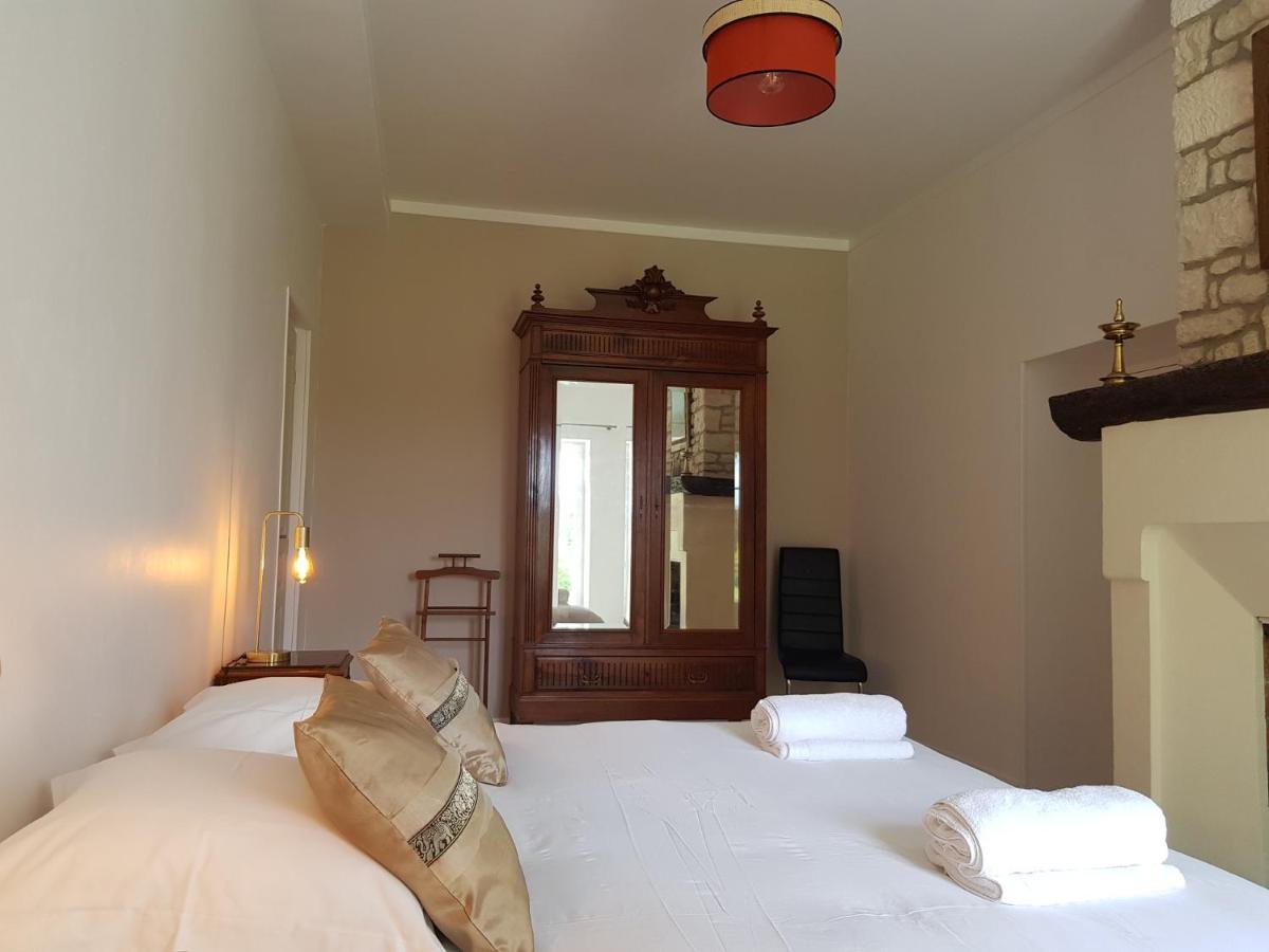 Domaine De Pelouaille - Chambre D'Hotes Сен-Жан-д'Анжелі Екстер'єр фото